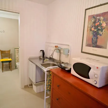 Colibri Bed & Breakfast 3*
